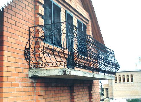 Перила балконные кованые